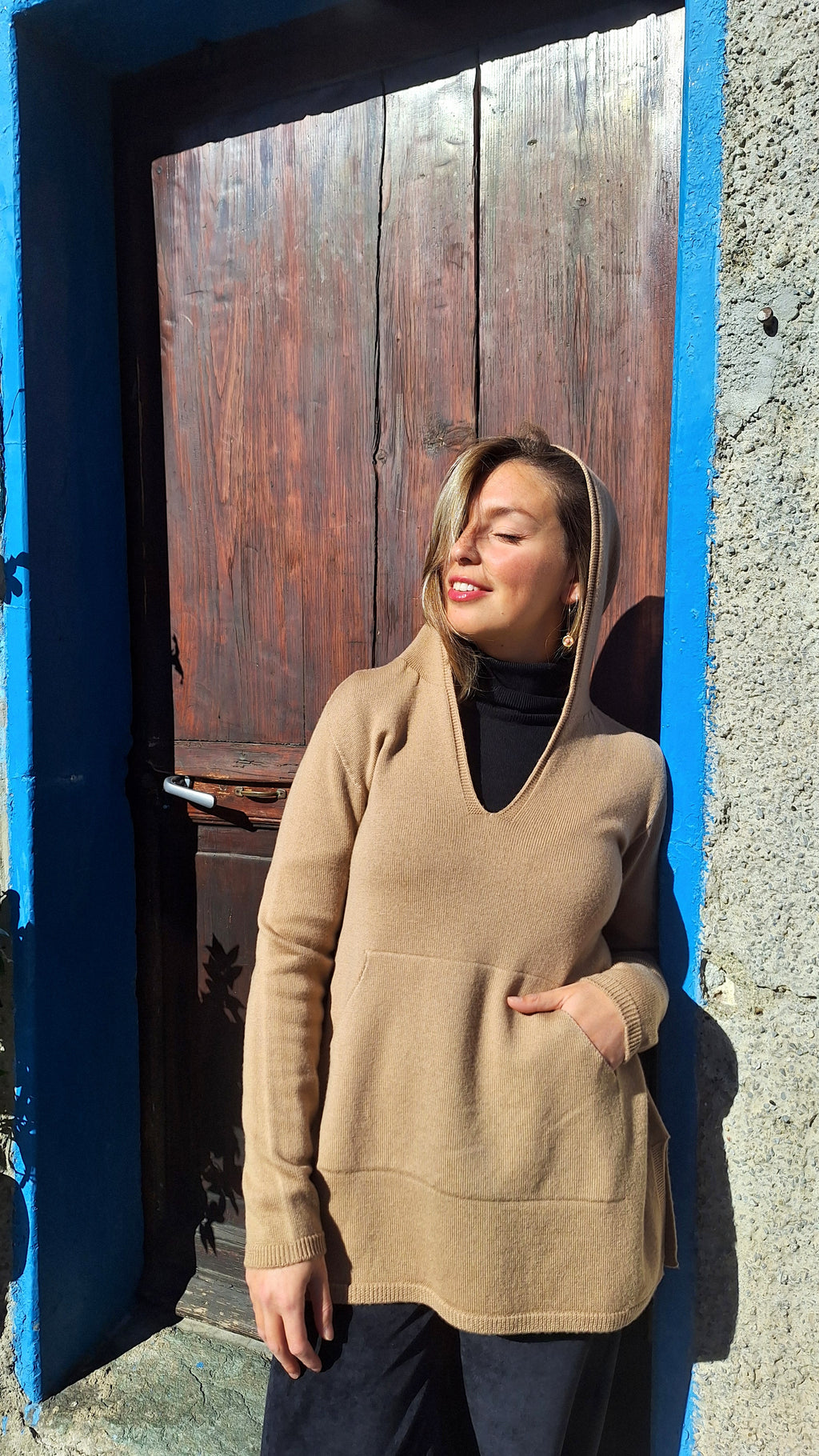 Maglia con cappuccio 100% pura lana