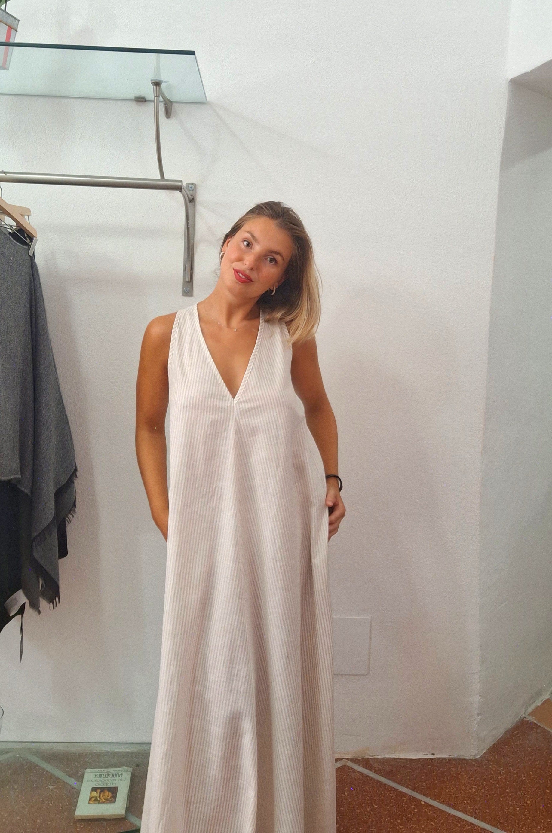 Abito lungo in cotone con spacchi