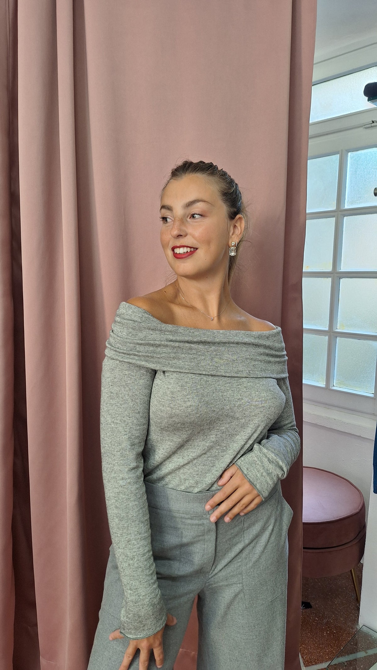 Maglia con collo ad anello