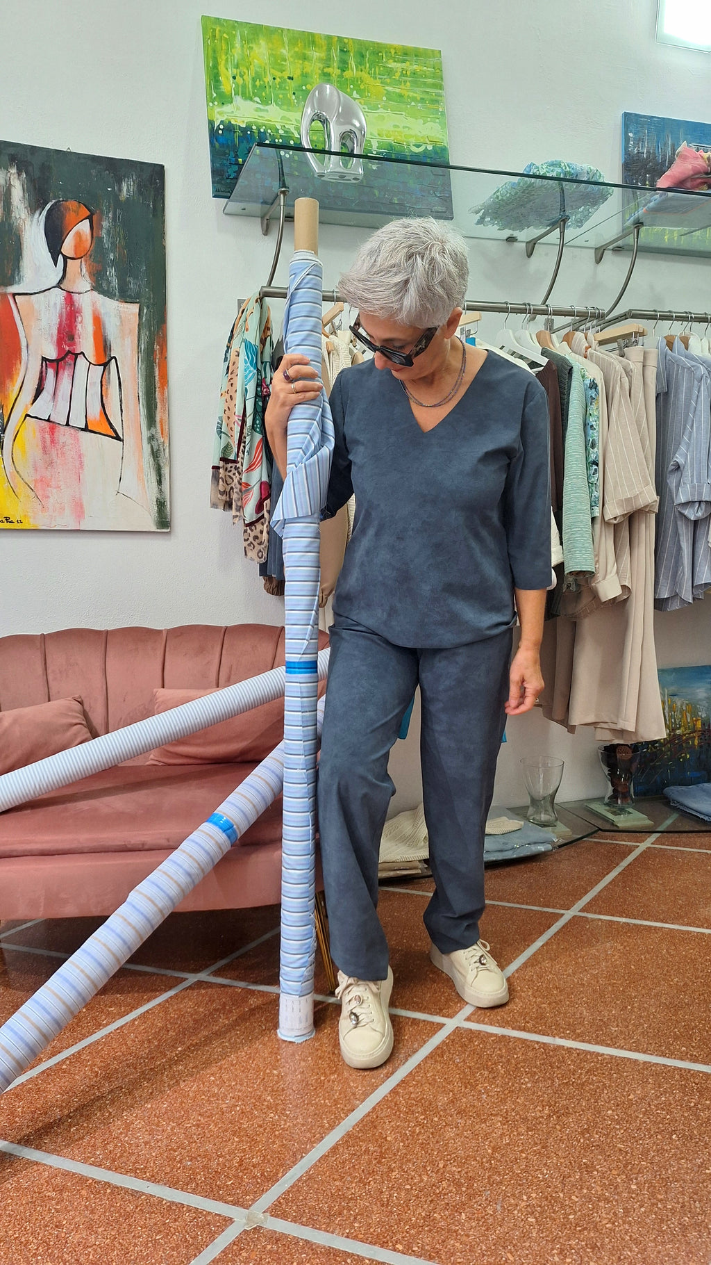 Pantalone dritto tessuto sensitive effetto scamosciato