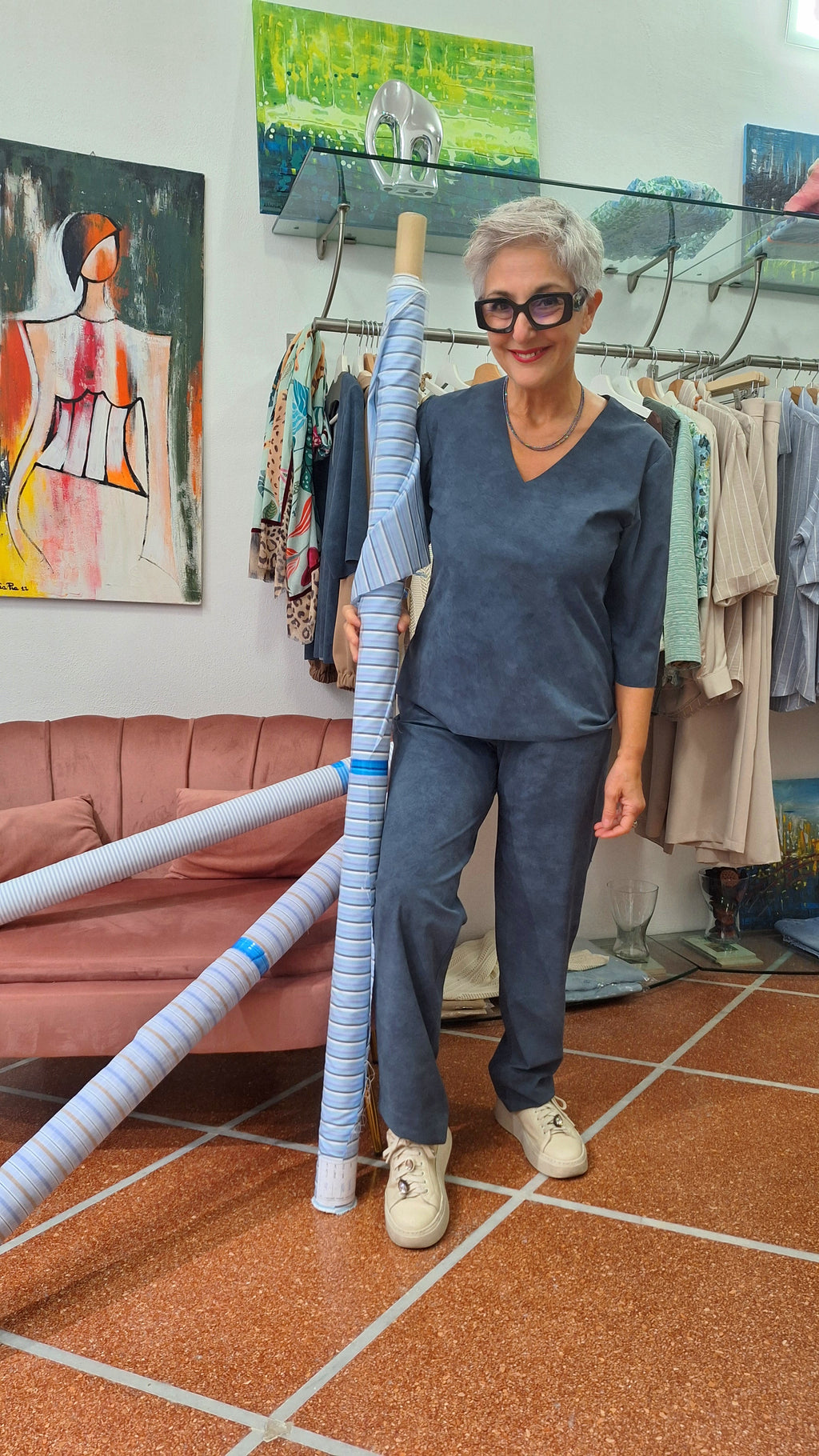 Pantalone dritto tessuto sensitive effetto scamosciato