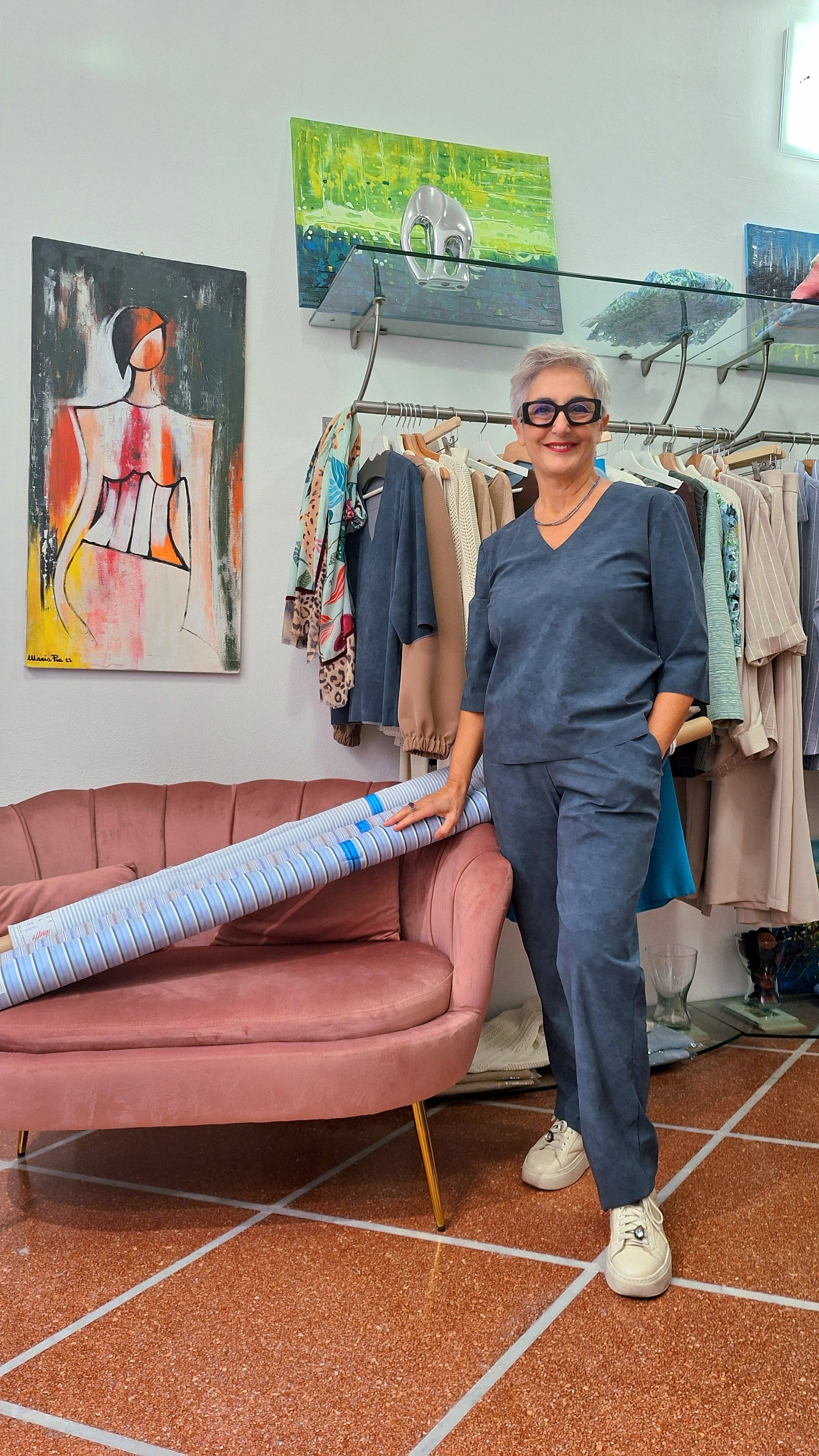 Pantalone dritto tessuto sensitive effetto scamosciato